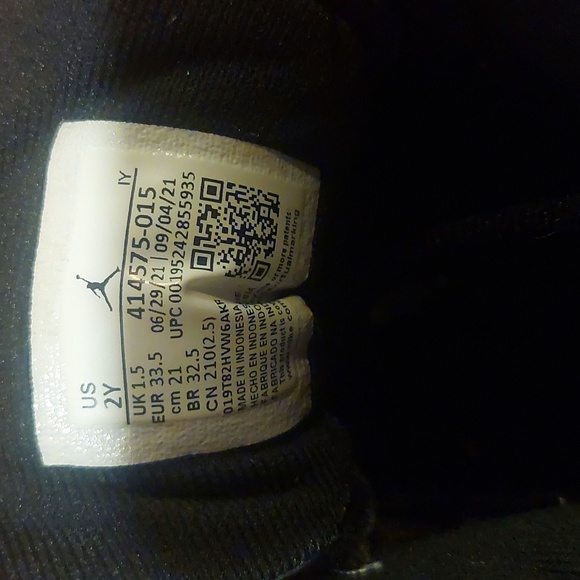 Girls Jordan shoes - Picture 5 of 6